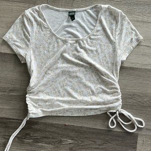 Cropped Wild Fable White Floral Tee with ties